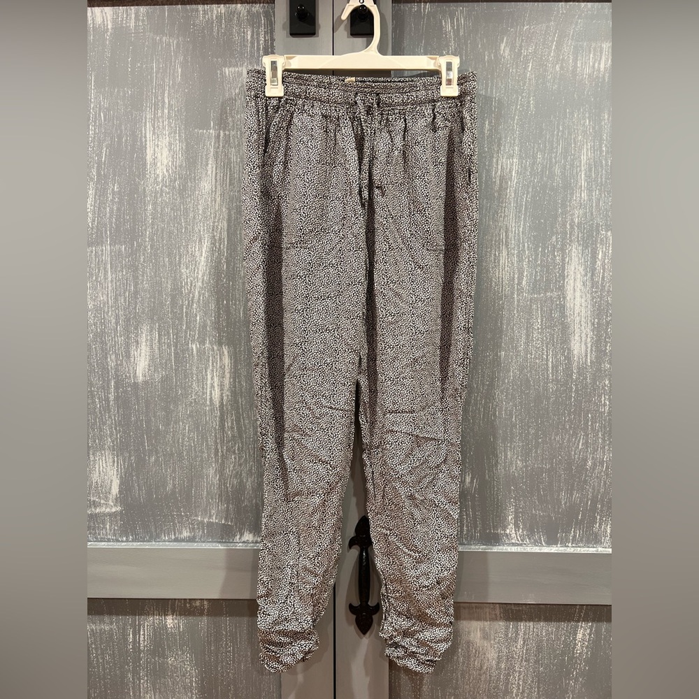 Black Spotty Pants Thread and Supply